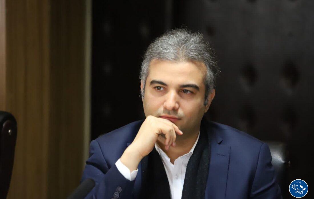 کاشت ۴۱ اصله درخت به یاد شهدا و جانباختگان مدافع سلامت