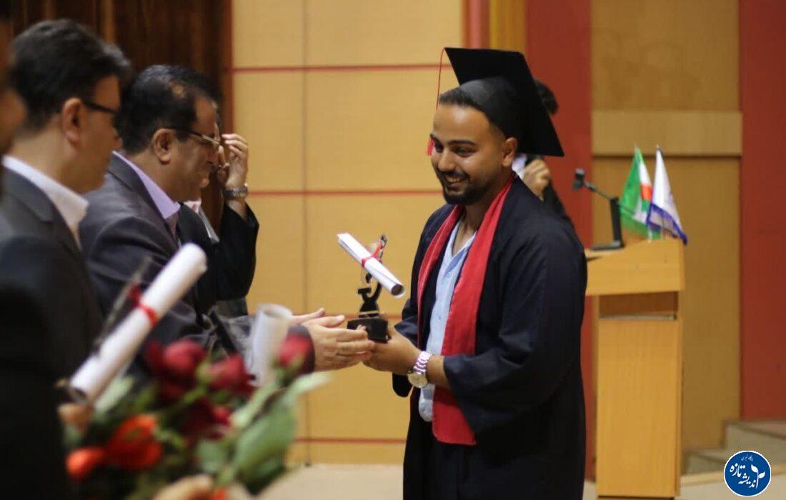 برگزاری جشن فارغ التحصیلی رشته میکروبیولوژی در دانشگاه آزاد اسلامی لاهیجان