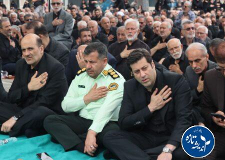 آئین عزاداری و اقامه نماز ظهر عاشورا در شهرستان لاهیجان