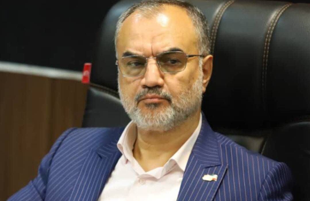نگاه ما باید از مدرسه به عنوان یک واحد صنفی فاصله بگیرد