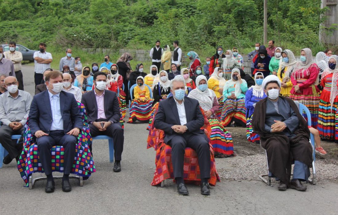 بازدید وزیر میراث فرهنگی، صنایع دستی و گردشگری از روستای جهانی قاسم آباد