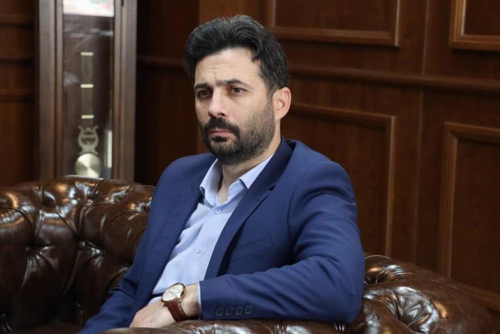 وقتی نقد، جای خالی عملکرد را پنهان می‌کند