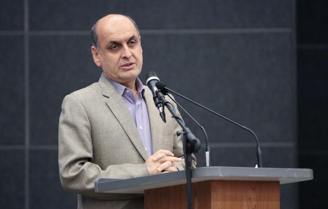 ملت ایران در برابر فشار و جنگ‌ هرگز متزلزل نمی شود