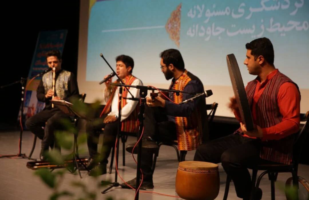 گرامیداشت روز جهانی گردشگری با تجلیل از فعالان این حوزه در تالار مرکزی شهر رشت
