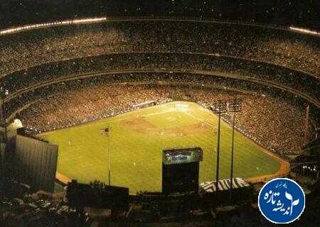 دربی ۱۰۶ استقلال و پرسپولیس ساعت ۱۵ جمعه