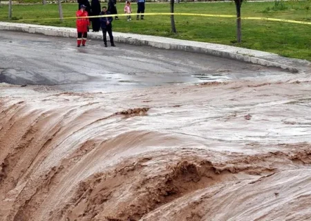 سال پر آب ایران، سیلاب افغانستان در راه ایران