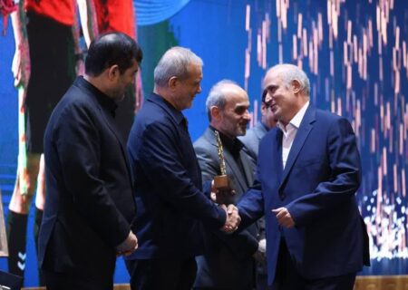 پاداش رئیس جمهور برای صعود آسان